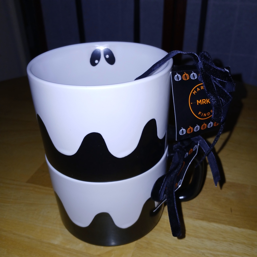 Ghost Design Black and White Mugs - Picture 3 of 3